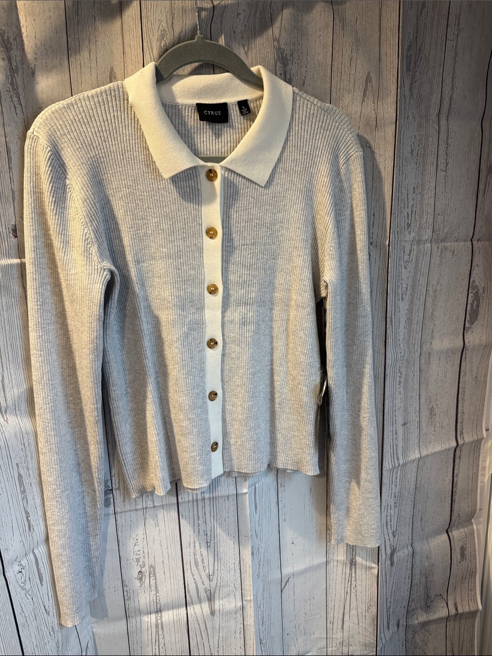 Cyrus Gray Cardigan Sweater Large NWT